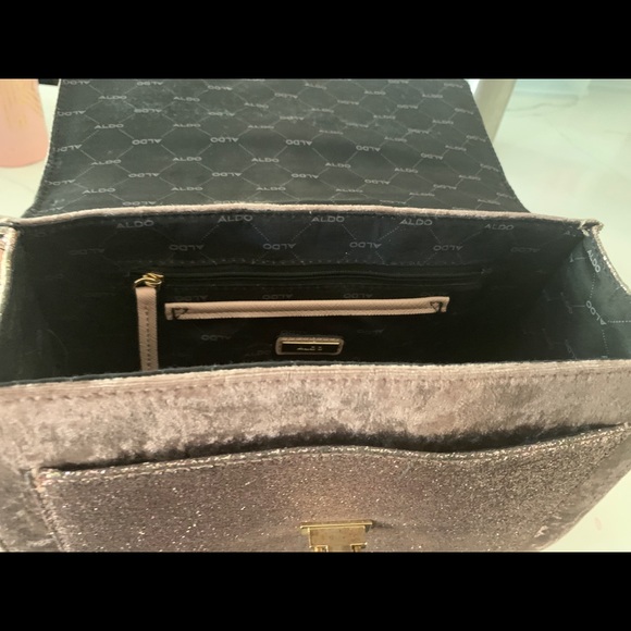 ALDO pink velvet sparkily crossbody bag - Picture 2 of 6